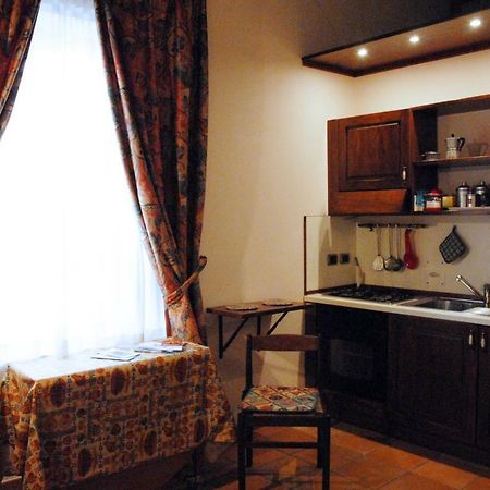Dorsoduro - Corte Della Comare Venesia Bagian luar foto
